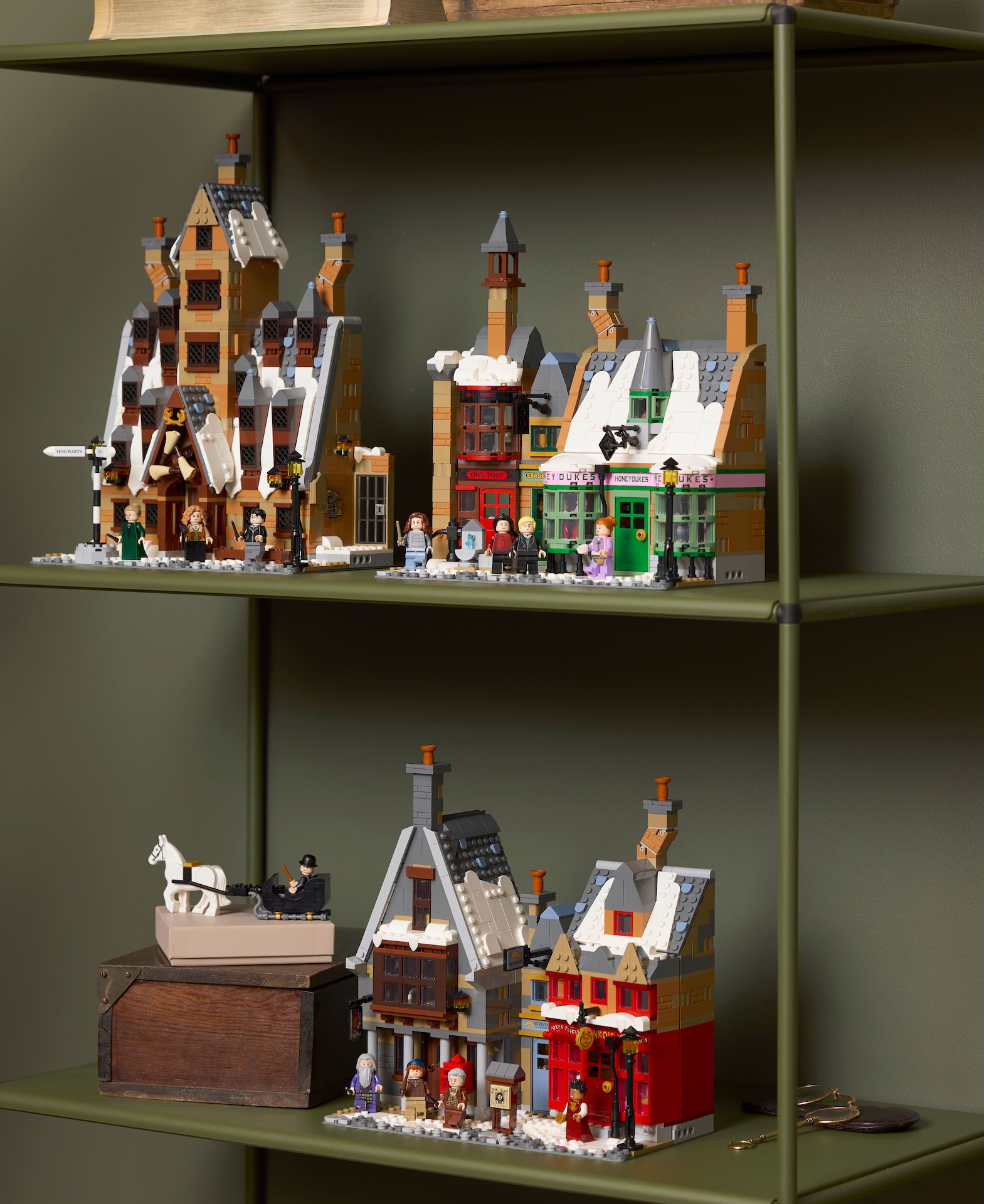 LEGO® 76457 Hogsmeade Village Collectors’ Edition with a Winter Village Twist