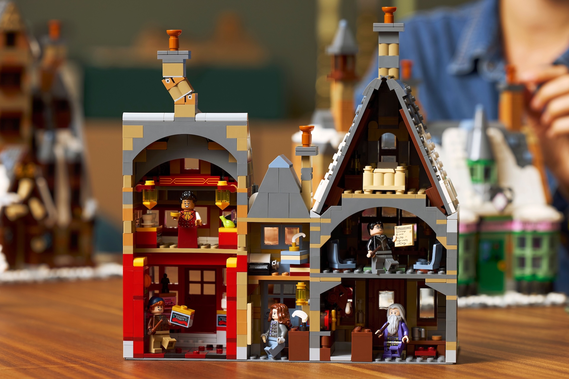 Details for the set LEGO® 76457 Hogsmeade Village Collectors’ Edition