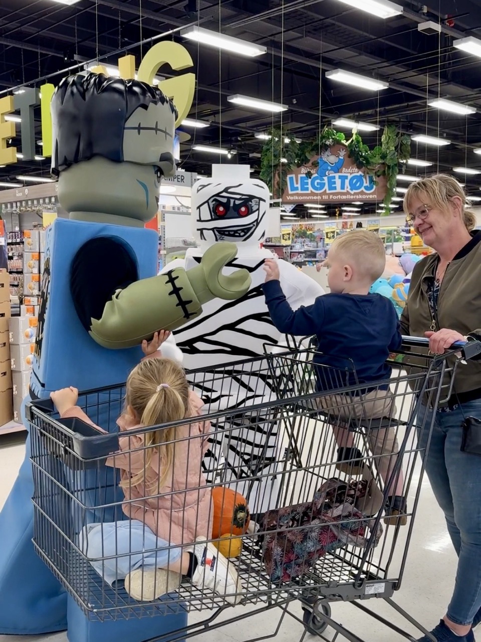 LEGOLAND®’s Halloween Monsters Hit the Town, And They’re Ready to Party