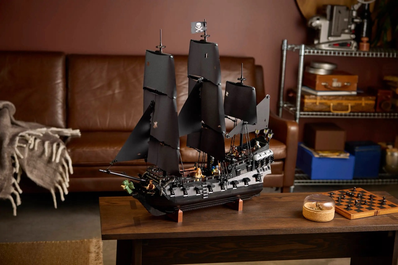 LEGO® Icons Captain Jack Sparrow’s Pirate Ship: Early Access, Exclusive GWPs, and What You Need to Know