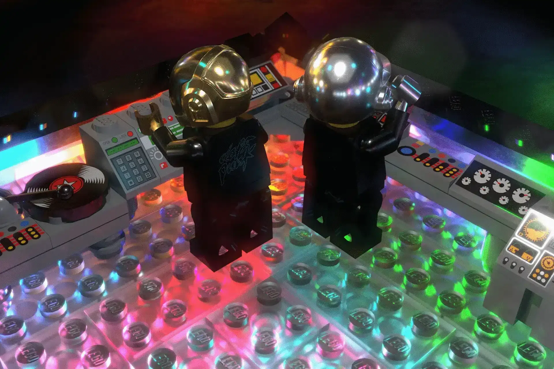 LEGO® Daft Punk Pyramid Brings Alive Tour Back to Life