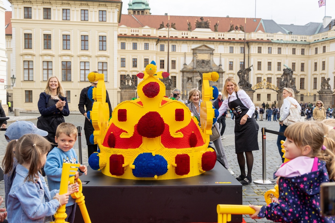 LEGO® Kladno Factory Marks 25 Years with 128,333 Brick Royal Crown