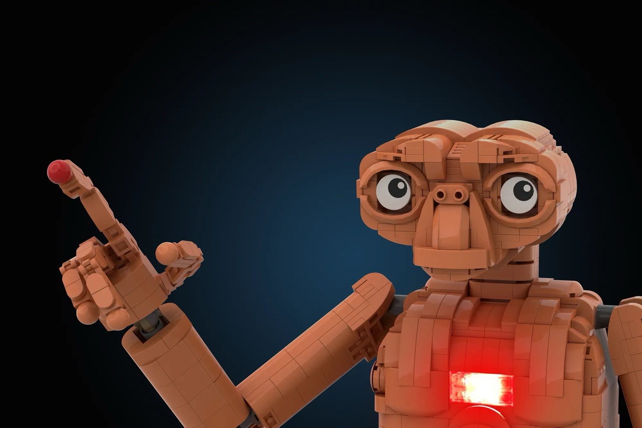 E.T. The Extra-Terrestrial LEGO® Set Reaches 10,000 Supporters
