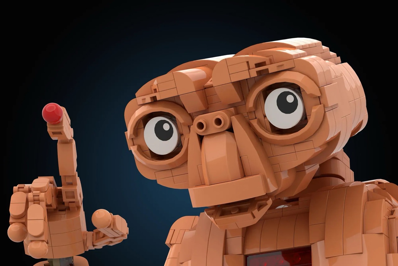 E.T. The Extra-Terrestrial LEGO® Set Reaches 10,000 Supporters