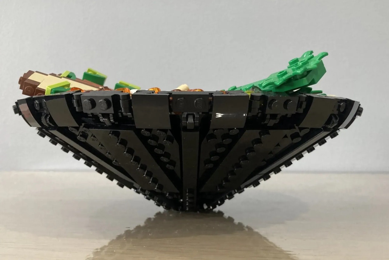 Gummybrickss’ LEGO Ramen Bowl has reached 10,000 votes on LEGO Ideas and awaits official review.