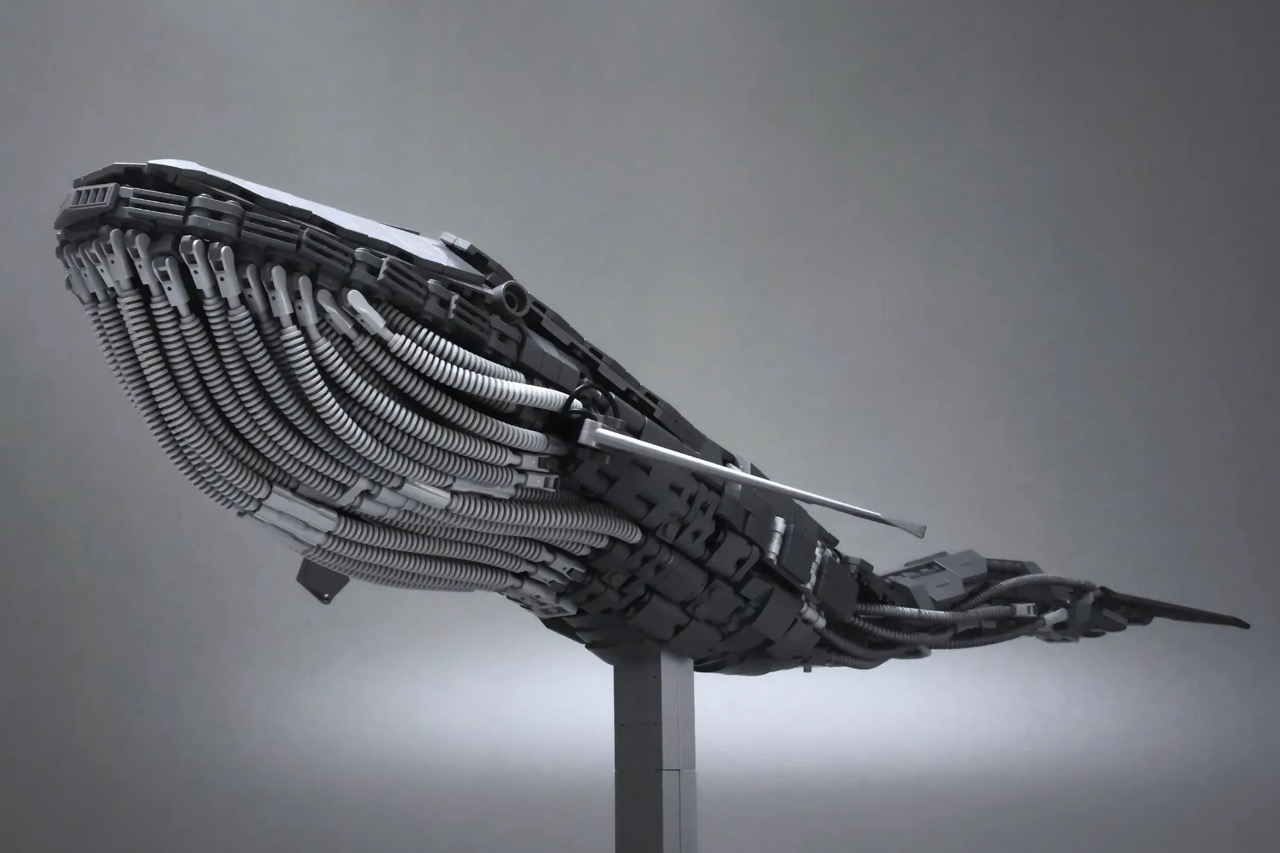 The Blue Whale Mech by Mitsuru Nikaido reached 10,000 votes on LEGO® Ideas and is under review.