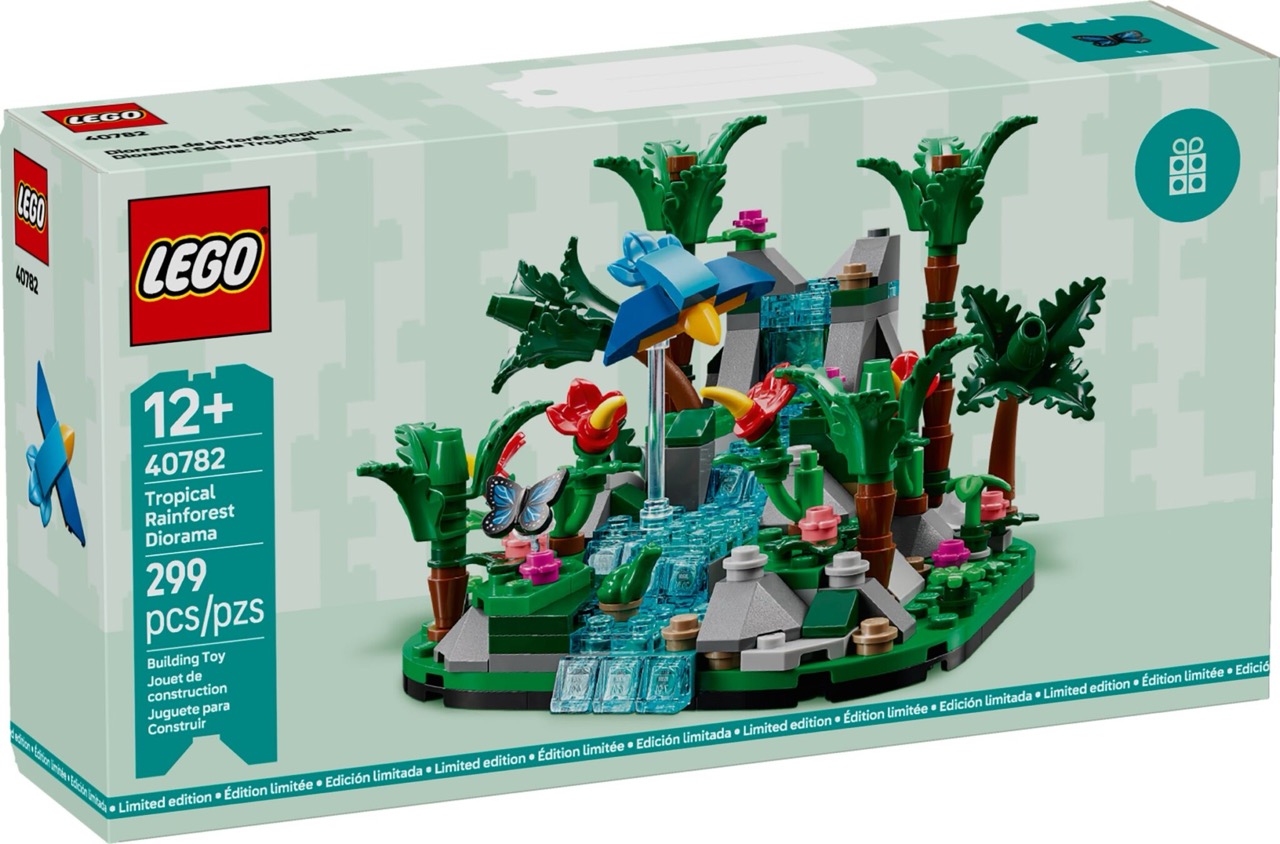 LEGO® 40785 Northern Lights Diorama Brings Aurora Magic to Your Shelf
