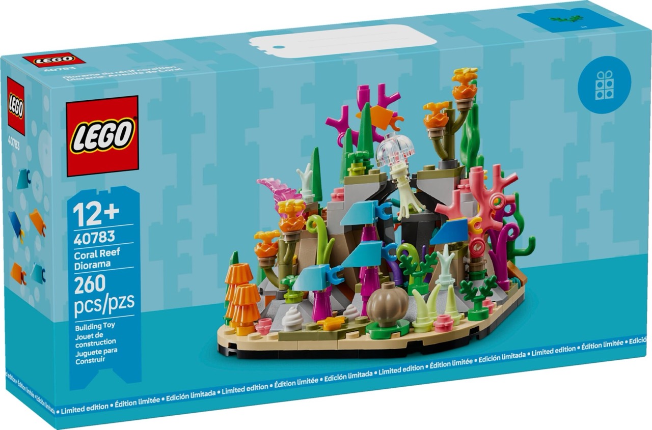 LEGO® 40785 Northern Lights Diorama Brings Aurora Magic to Your Shelf