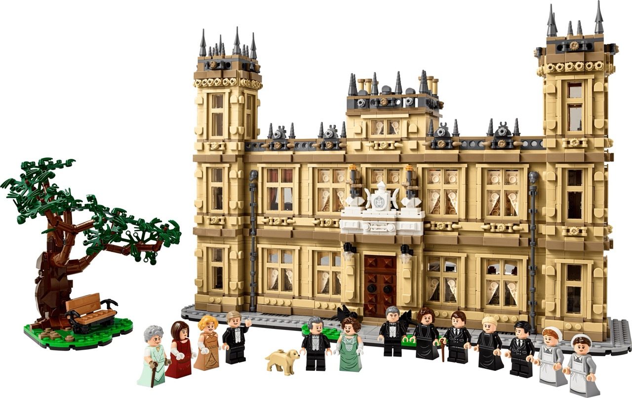 Sebastian Veselka's original Downton Abbey LEGO Ideas submission