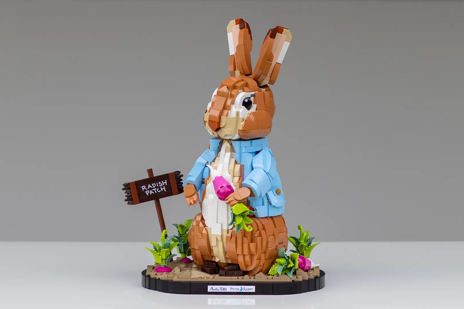Peter Rabbit Salta para os LEGO® Ideas - Um Século de Travessuras em Peças
