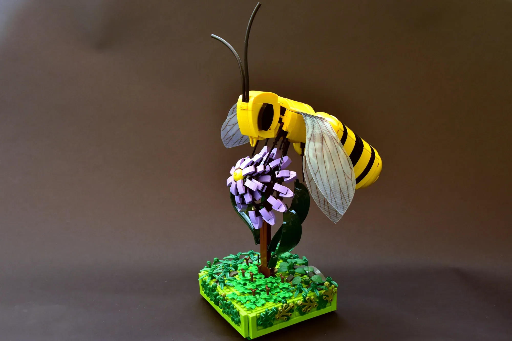 LEGO® Ideas Amazing Bee Project Buzzes with 3k Supporters — brick.news