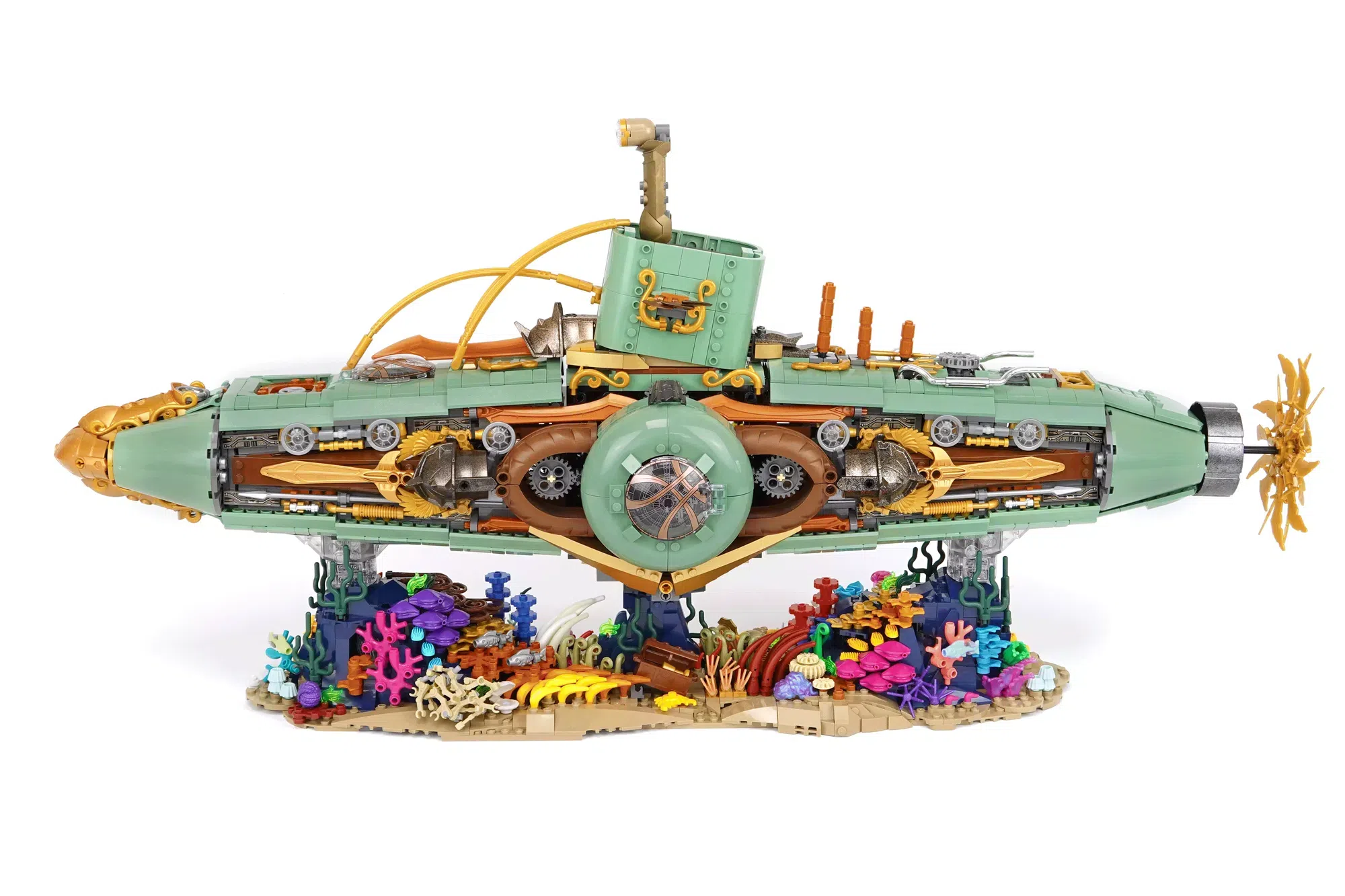 This Motorized Steampunk Submarine LEGO® Ideas Project Just Hit 10,000 Supporters (10000) — brick.news