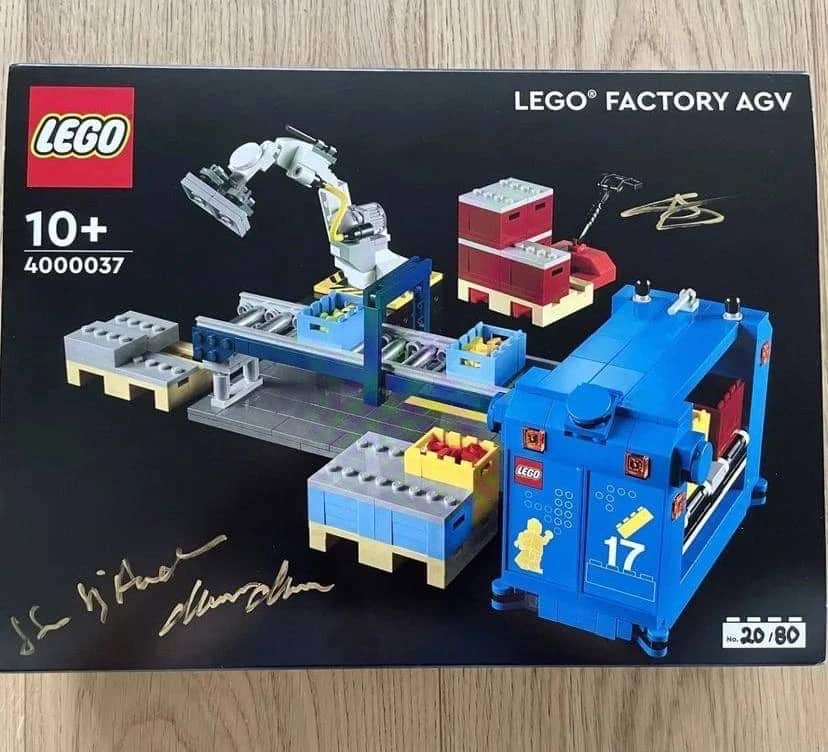 LEGO Inside Tour 2022 Souvenir Set: The 4000037 LEGO Factory AGV