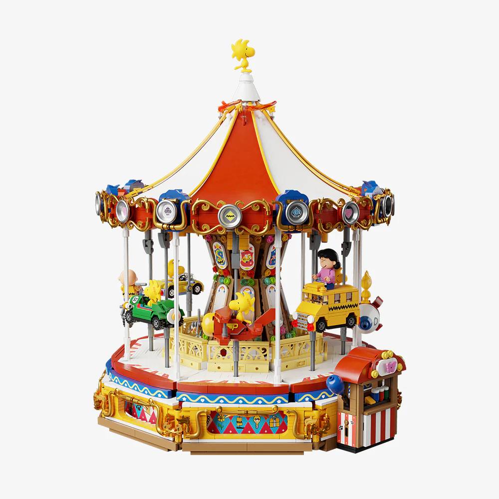 Peanuts™ Snoopy Carousel