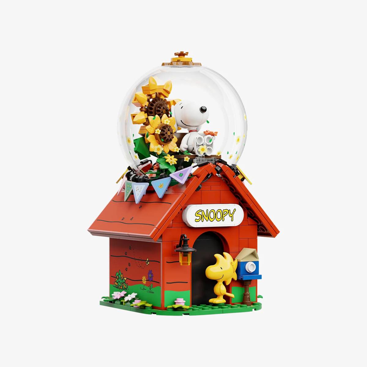 Peanuts™ Snoopy Red House