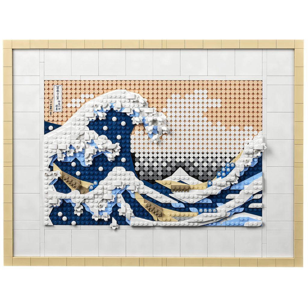 The famous "The Great Wave off Kanagawa" will be a LEGO ART piece