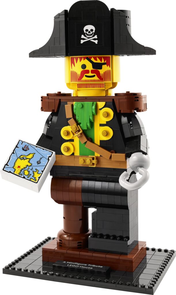 40504 - LEGO House Exclusive with a Tribute to Captain Redbeard 