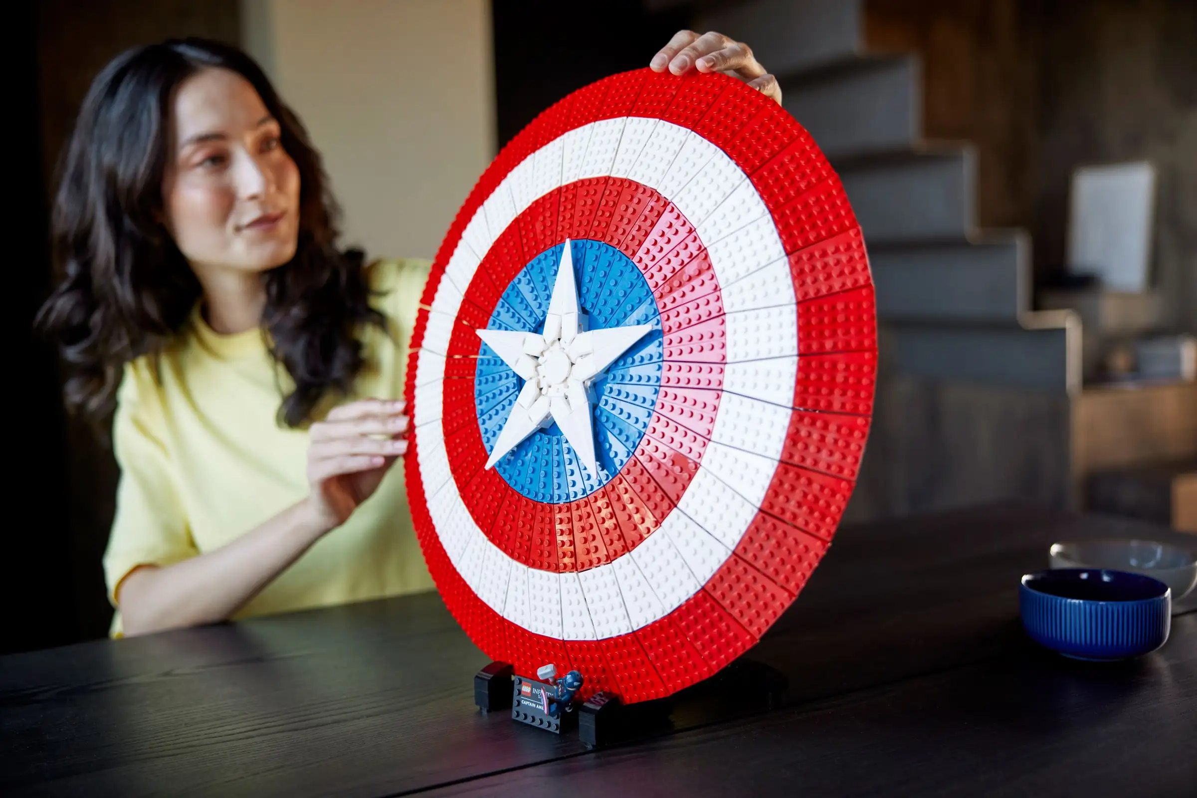 Become an Avenger with LEGO Captain America's Shield (76262)